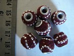 kashmiri beads - 15007 - silver / red x 200 beads